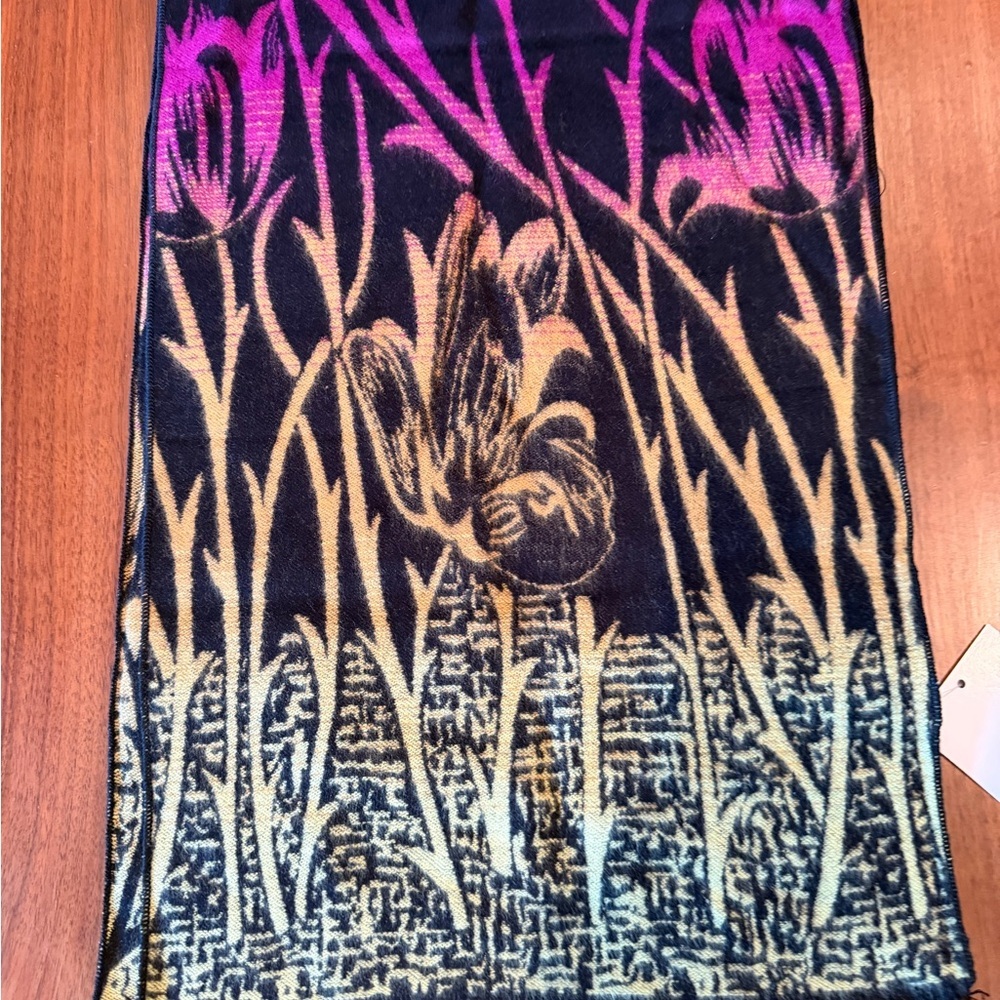 NWT Scarf 100% Cashmere Rapti bold floral colorful 12x76 inches long - Picture 9 of 15